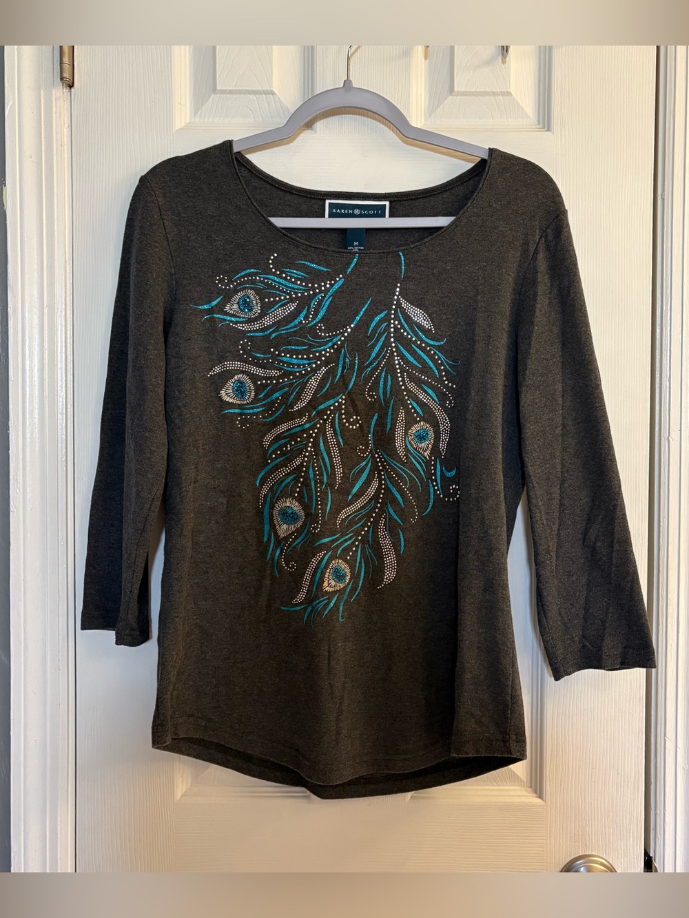 Karen Scott Women's M Gray Peacock Feather Rhinestone Sparkle 3/4 Sleeve Top.